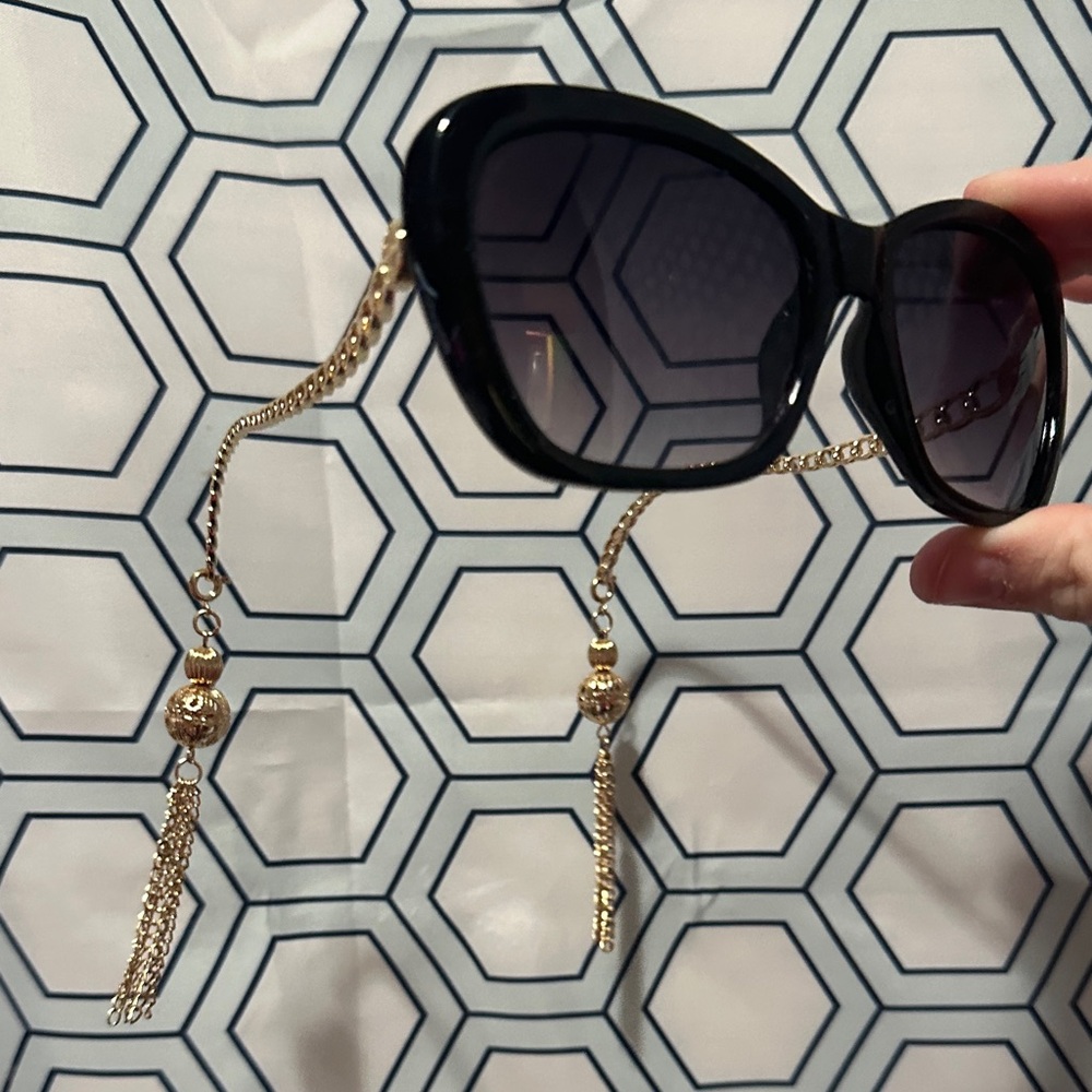 *FREE* Stylish Black Sunglasses with Gold Chain Accent